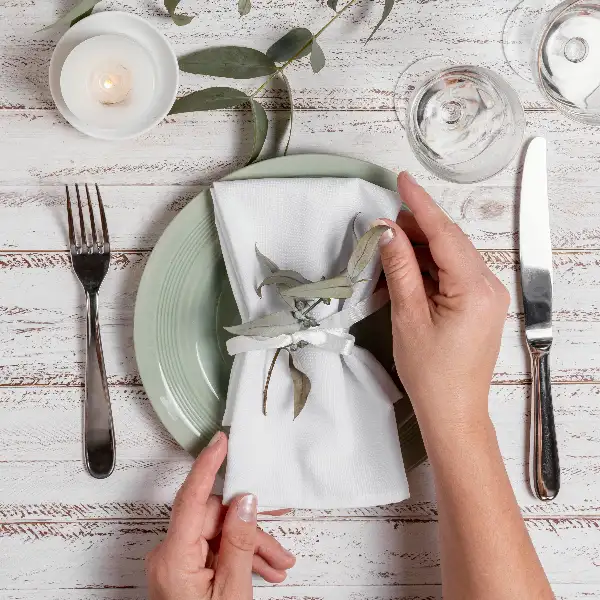 Napkin rental in Bath